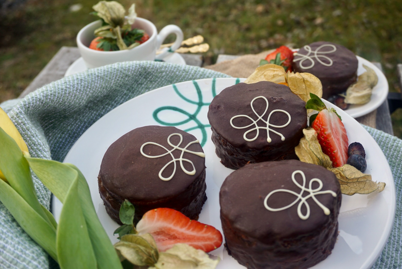 sachertoertchen-sabrinakocht-gmundnerkeramik-5