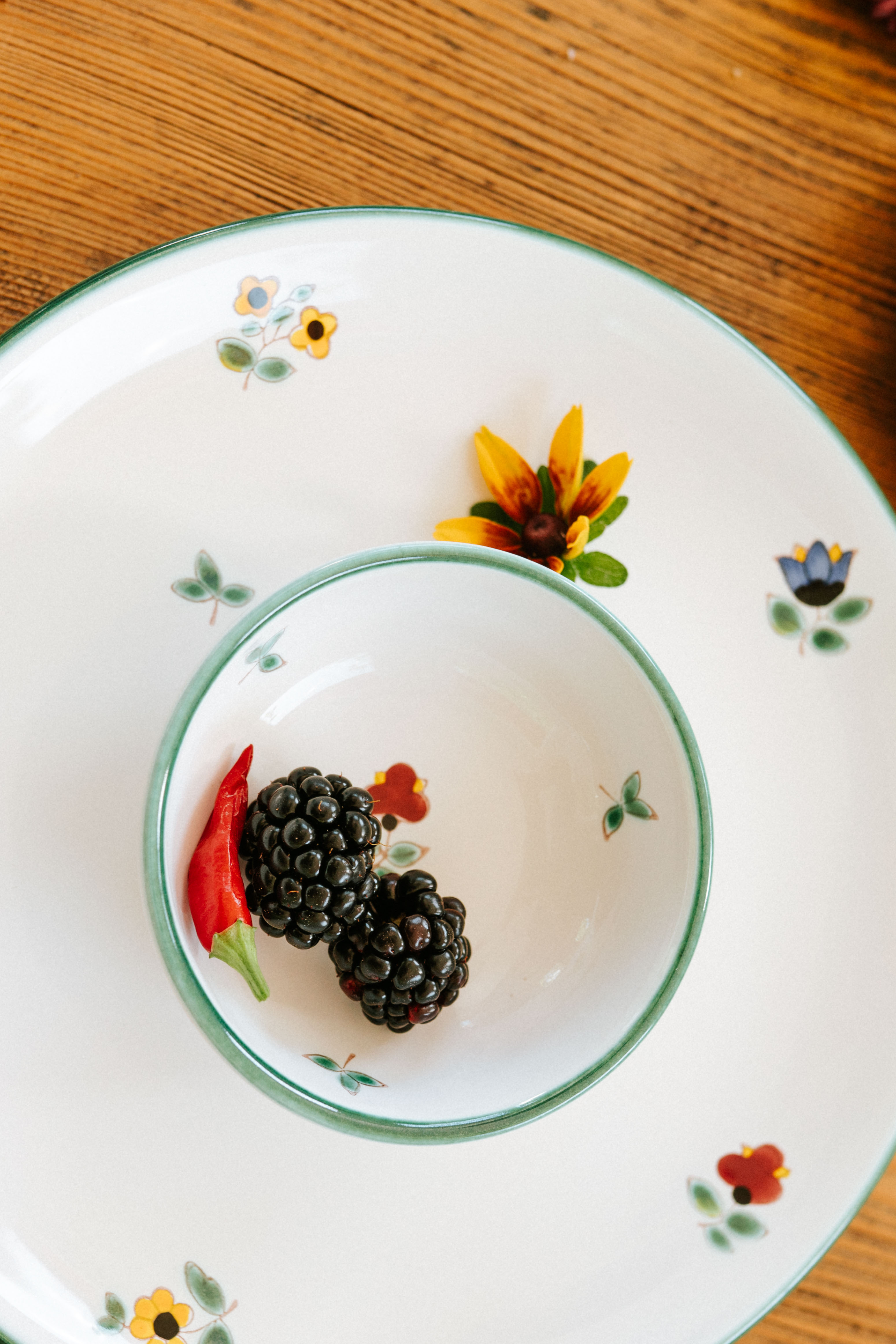 Dessertteller und Schälchen im Design Streublumen