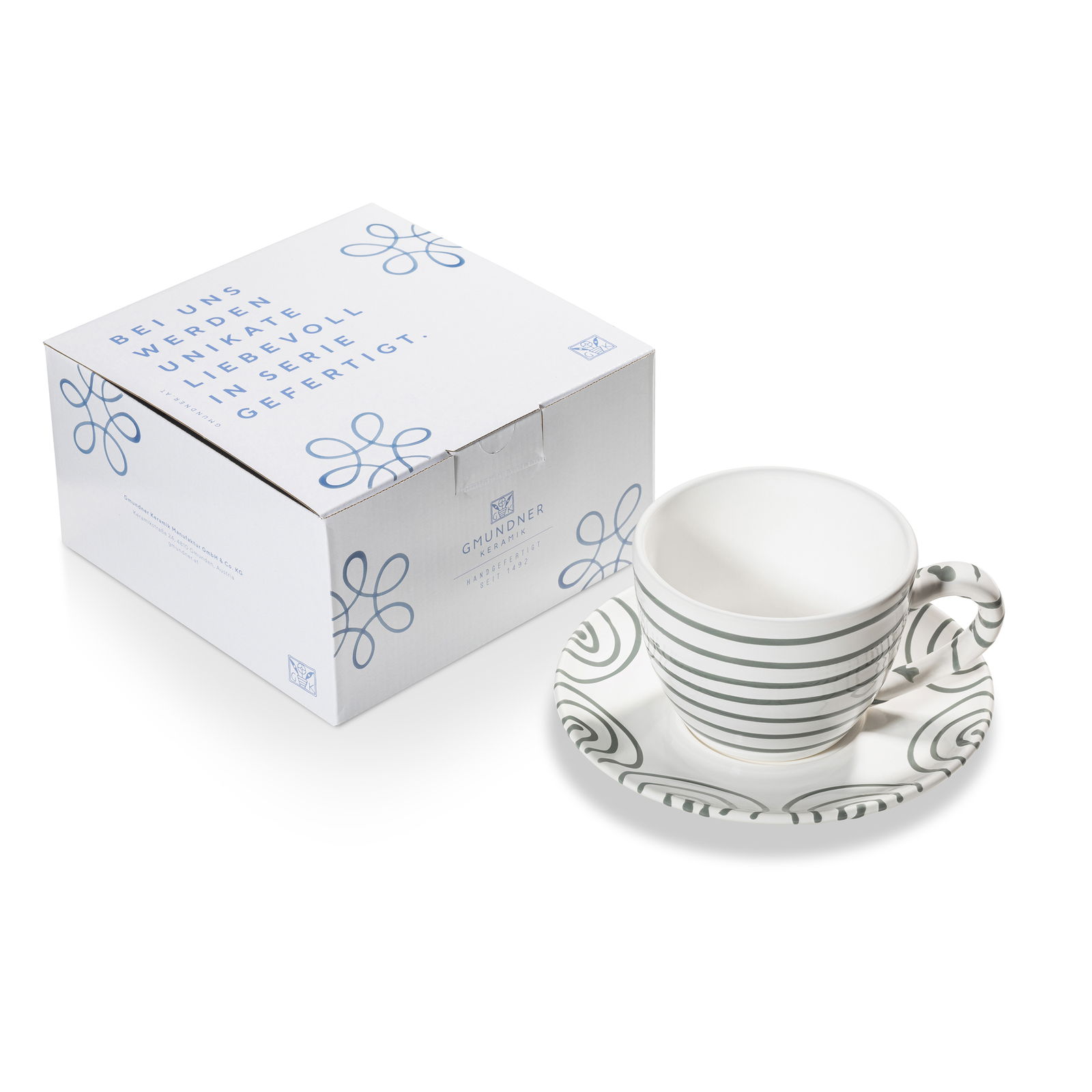 Teacup Maxima with saucer Teacup Maxima with saucer