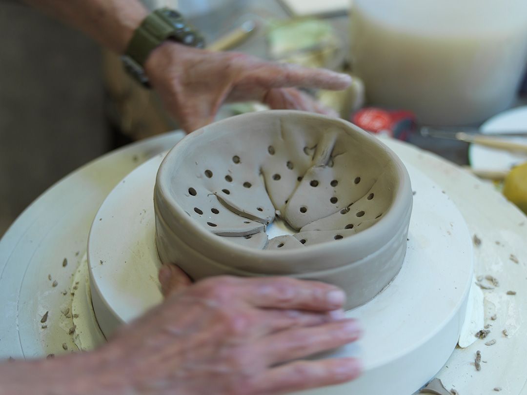 AI WEIWEI: Ceramics write art history | Gmunder Keramik